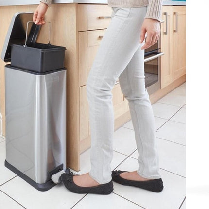 Black+Decker Pedaalemmer RVS - 20 Liter | 21,6x36x56,2cm 