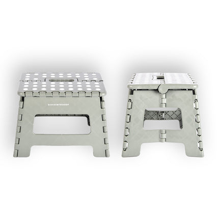 Opvouwbaar Opstapkrukje - Antislip Grijs Design - Draagkracht tot 100kg - Compact Formaat 29cm x 22cm x 22cm - Ideaal voor Camping