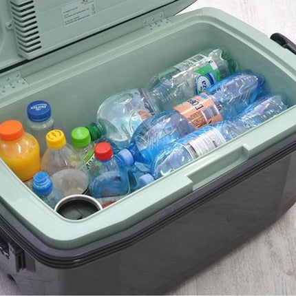 Koelbox 45 liter 12V/240V - Elektrische Koelbox - 45L - AC/DC met handvat en wielen - 12V/240V - Grijs-groen Koelt én verwarmt, dus ook handig als je eten warm wilt houden.