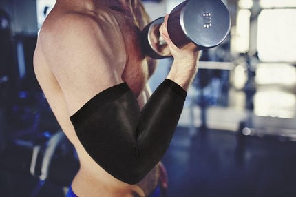 Elleboog compressiehuls (1 paar) - # 1 koper geïnfundeerde ondersteuning - gegarandeerd herstel Koperen elleboogbrace-idee voor trainingen, sport, golfers, tenniselleboog, artritis, peesontsteking- SIZE M - Maat M