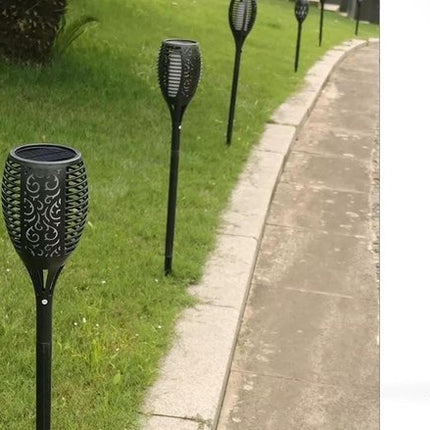 Solarlamp LED vlam 12 lampjes - elektrische fakkel solar LED 48 cm kunststof oranje/zwart - Solar tuinlampen pilaar/paal op zonne-energie - tuinverlichting - Solar LED Tuinverlichting - Tuindecoratie