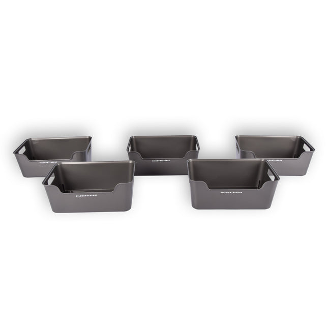 Vijf Stijlvolle Grijze Opbergmanden Van Plastic: Compact, Lichtgewicht En Met Een Inhoud Van 1 Liter Per Mand. Perfect Formaat: 17,5cm x 27cm x 11cm.