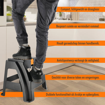 Opstapkruk met Opbergvak - Zwart/Oranje - Antislip, Handgreep, 120 kg - Keukenkruk, Trapje voor Caravan, Camper, Huis & Magazijn