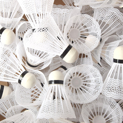 Topkwaliteit Witte Kunststof Badminton Shuttles - 6.6cm x 8.2cm - Pakket van 5 - Licht en Flexibel 